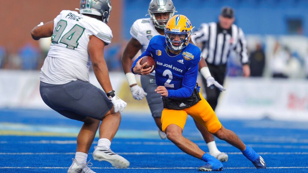 San Jose State quarterback Chevan Cordeiro, a former Saint Louis School and Hawaii player, cut back on a 27-yard touchdown run in the first half in the Famous Idaho Potato Bowl on Tuesday. 