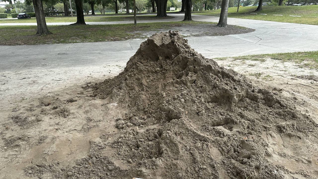 Seminole County officials provided sandbag stations around the area to help residents prepare for severe weather. (Spectrum News/Destiny Wiggins)