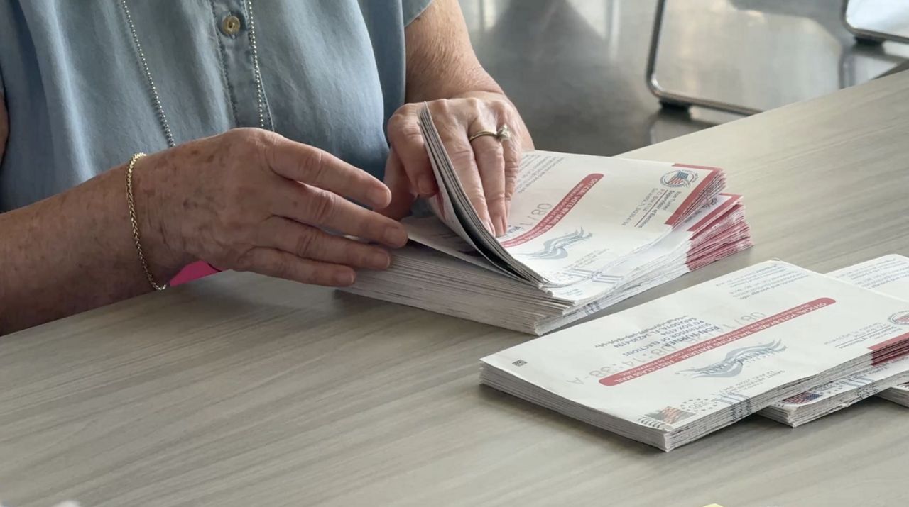 Sarasota County still looking for poll workers for both primary, general elections