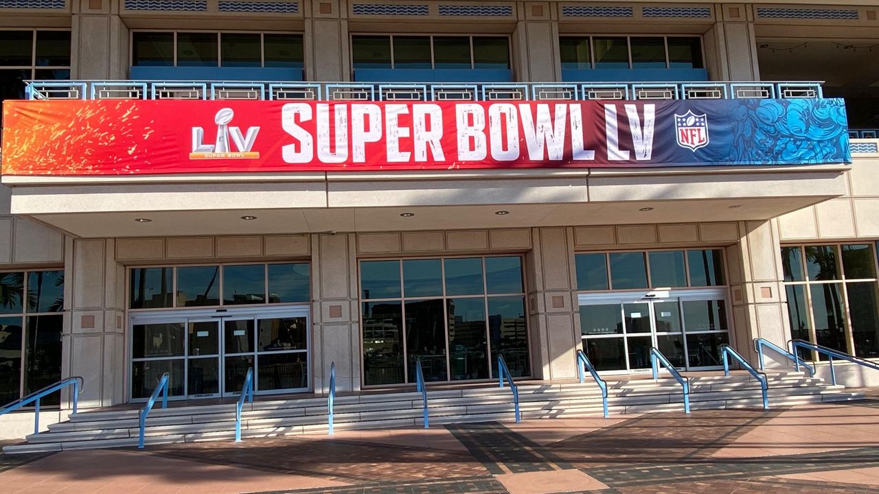 The Tampa Convention Center is ready to welcome sports fans. (Image by Scott Harrell)
