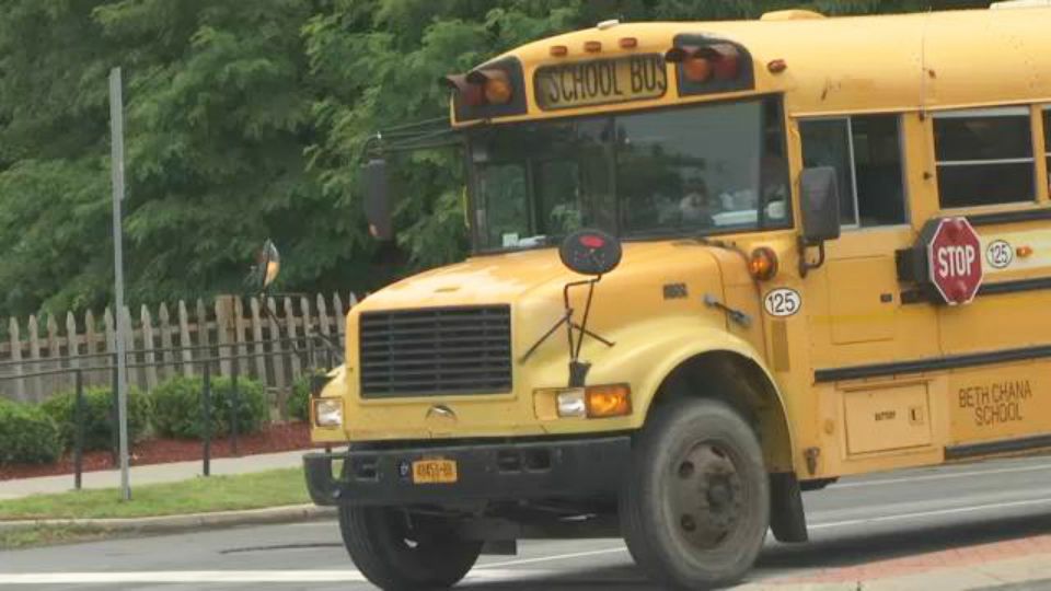 safety tips for traveling to school