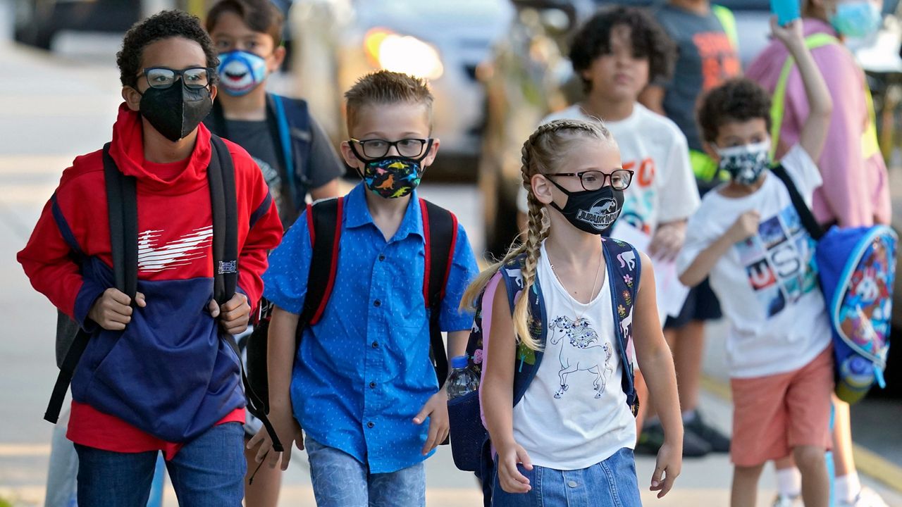 Mask wearing required in Kentucky's largest school district