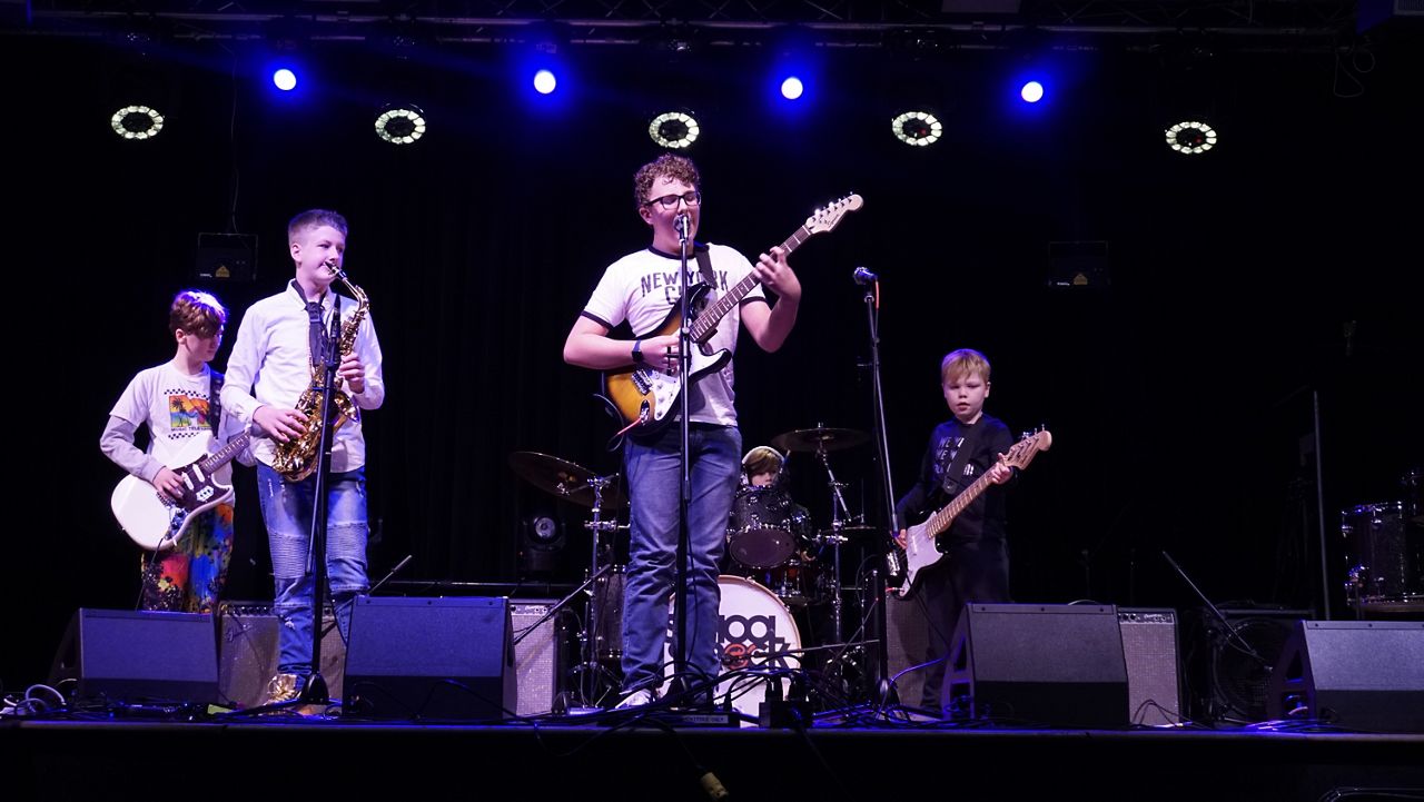 school-of-rock-students-perform-at-louisville-music-venues