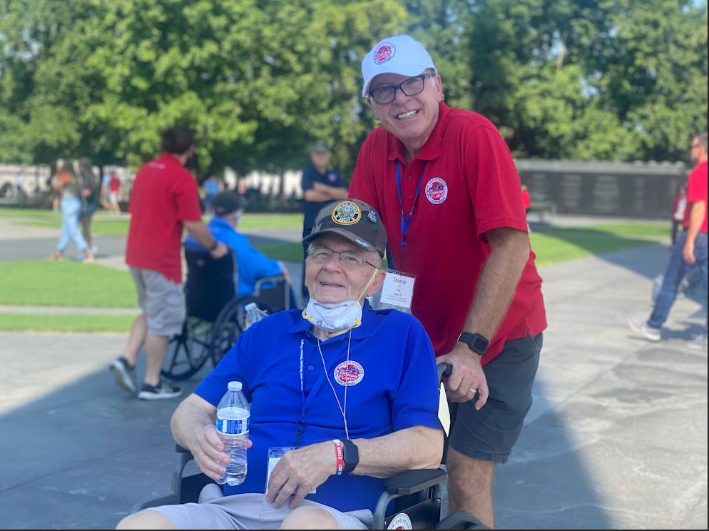 Stars and Stripes Honor Flight teams up with Packers, Brewers and