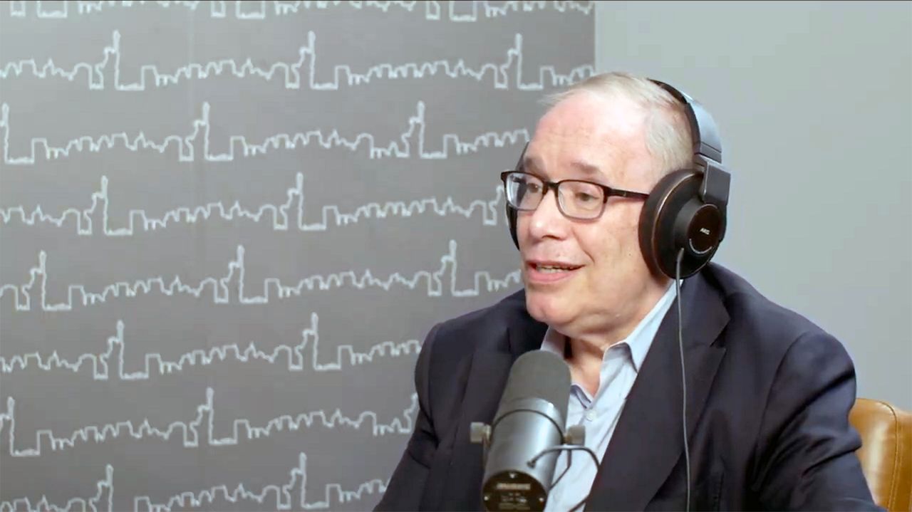 A photo of Scott Stringer.