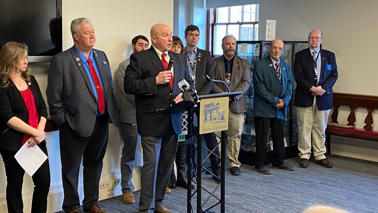 Franklin County Sheriff Scott Nichols says that new gun regulations are unnecessary during a Monday press conference at the State House. (Susan Cover/Spectrum News)