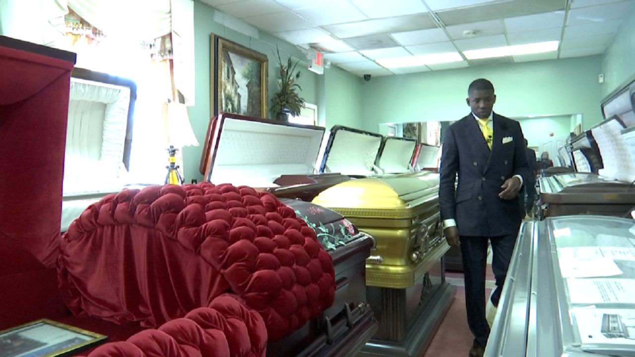 Charlotte Funeral Home helps homicide victims