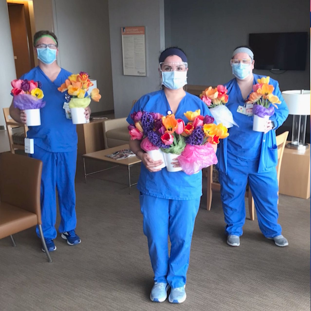 Cincinnati Zoo Donates Tulips To Healthcare Workers