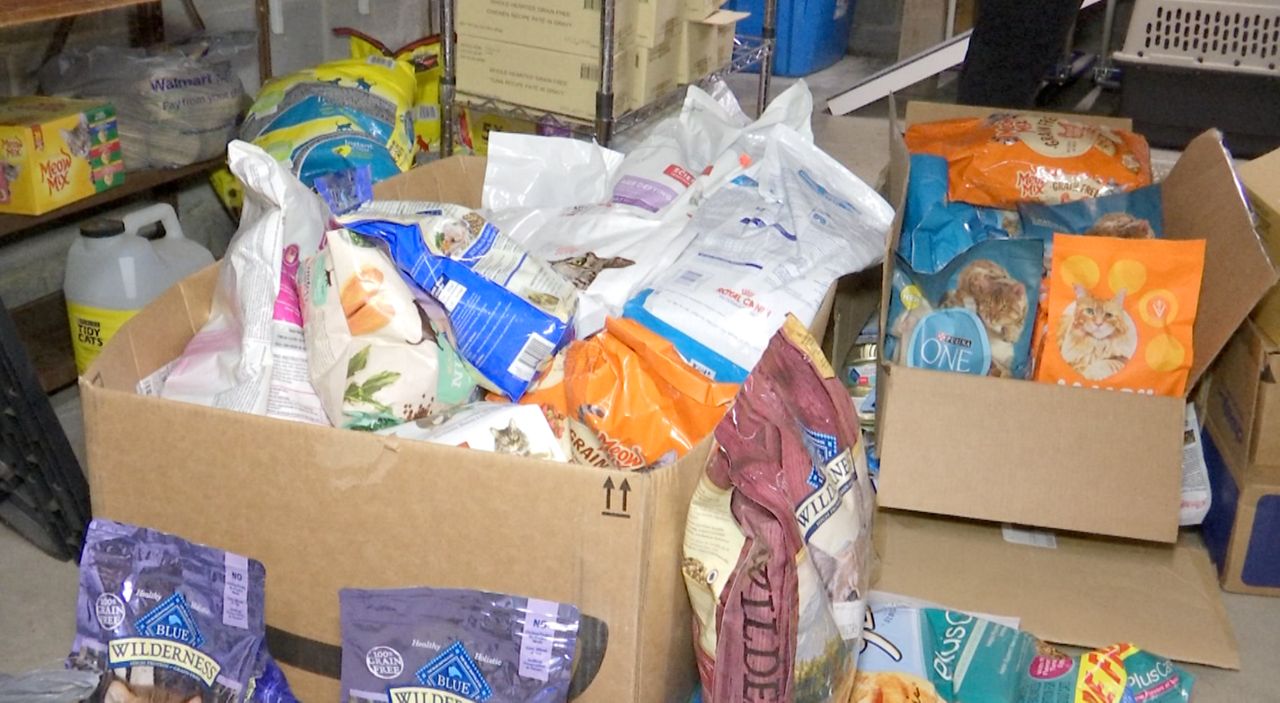 Local Pet Food Pantry Serving Families During COVID19