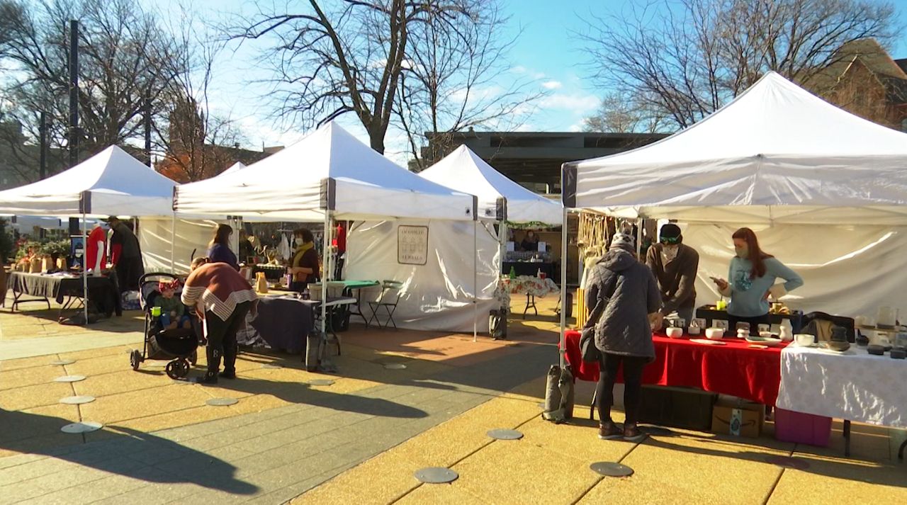 Winter Market Helps Small Businesses