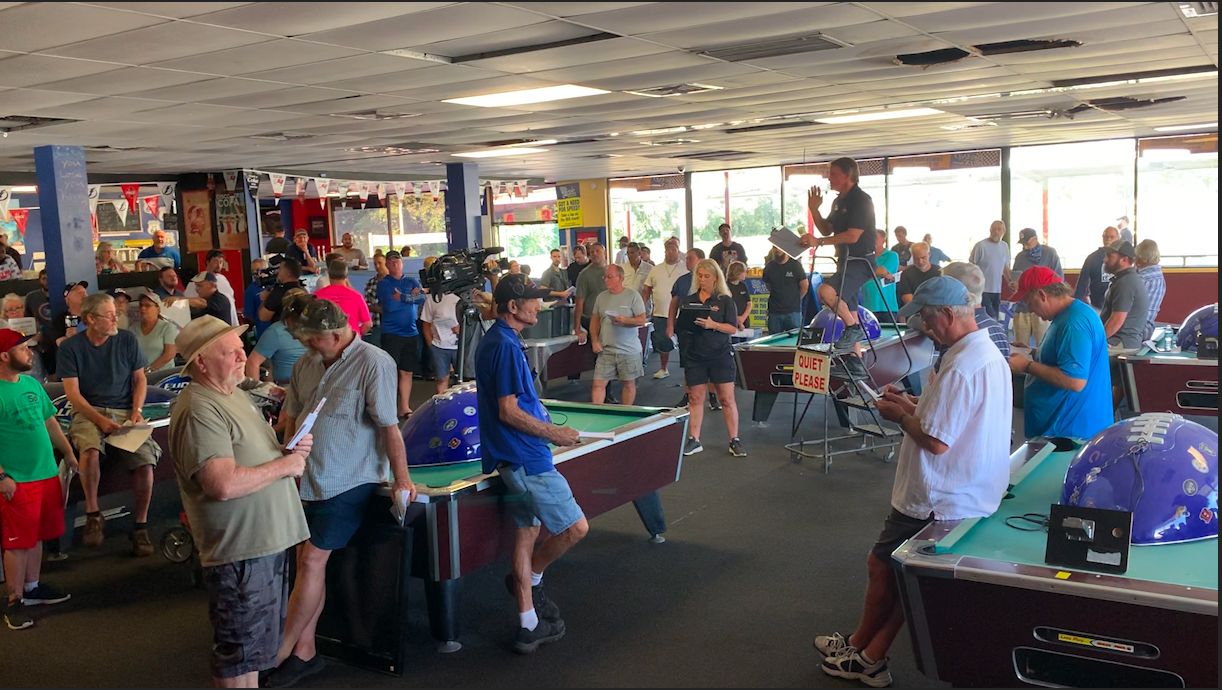 Grand Prix Tampa auctions off memorabilia