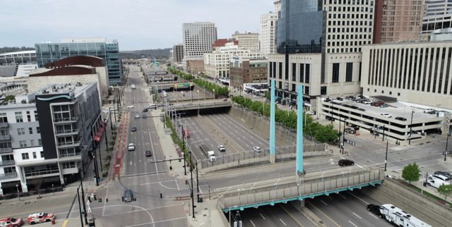 The current configuration of Fort Washington Way. (Photo courtesy of Cincinnati USA Regional Chamber)