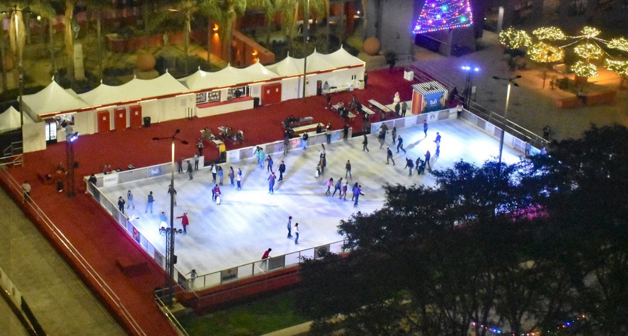 Holiday Ice Rink Pershing Square - Auria Octavia