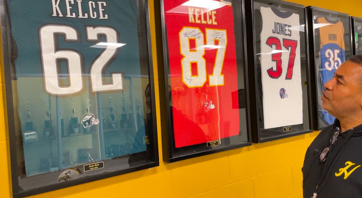 Ohio roots run deep in Super Bowl-bound Kelce brothers