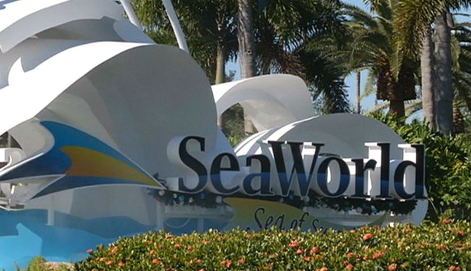 Sign outside the entrance to SeaWorld Orlando. (Spectrum News 13)