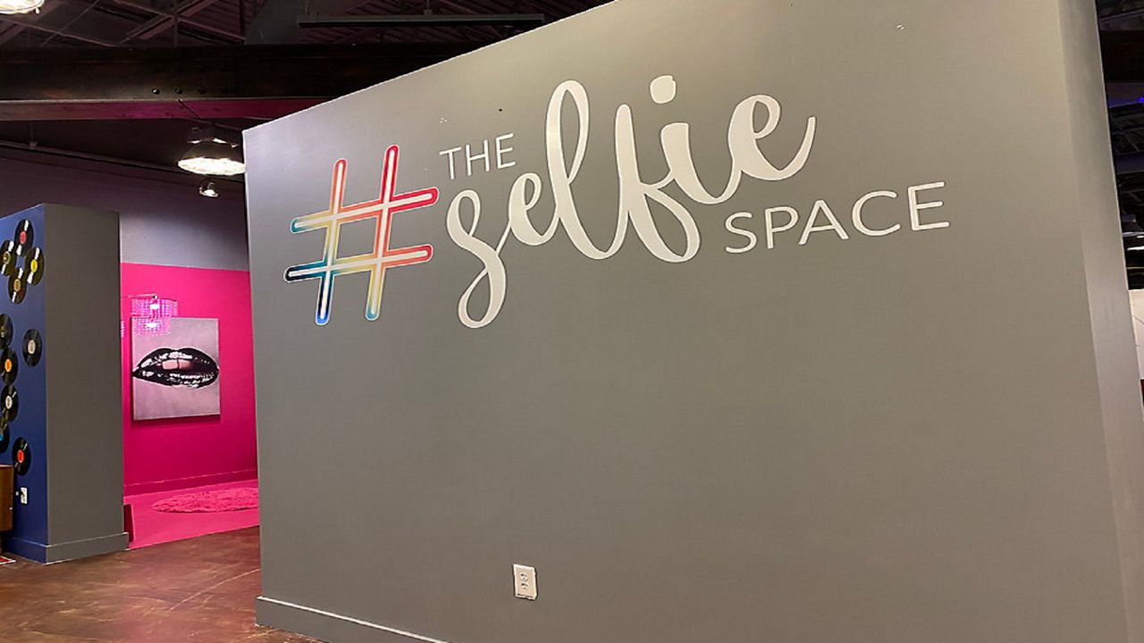 The Selfie Space Youngstown