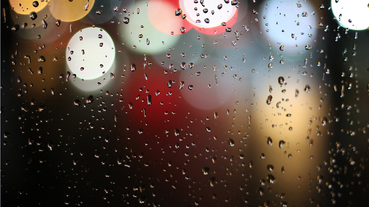 Три дня дождя обои. Ночник капающий дождь. Дождь картинка на прозрачном фоне. Обои на рабочий стол живые дождь.
