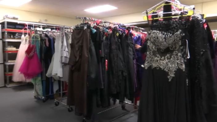 Staten Island Organization Provides Prom Dresses