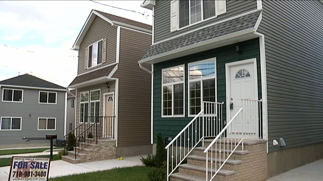 Pending real estate sales surge in Lexington