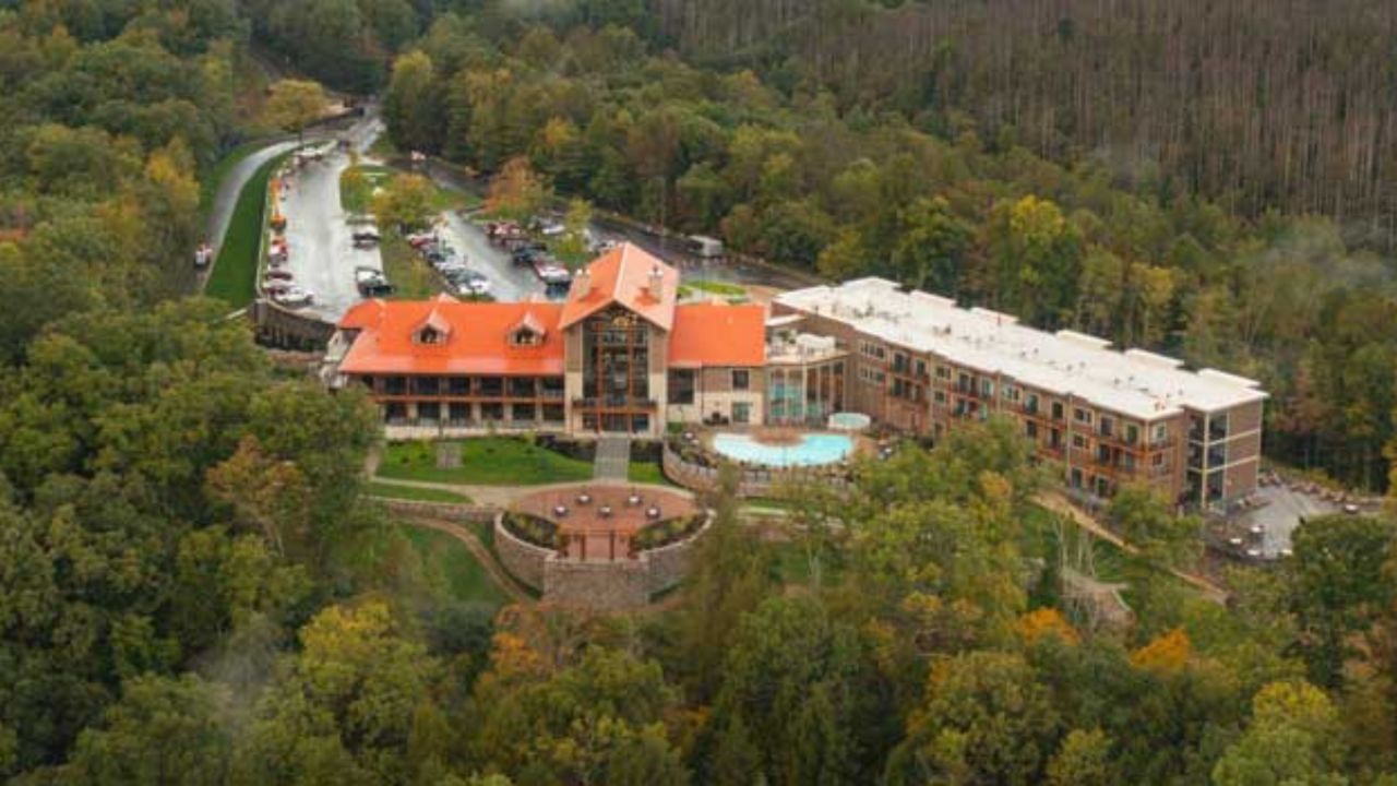 Hocking Hills Lodge in autumn. 