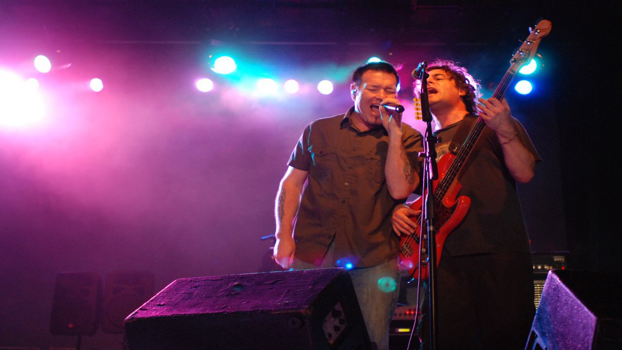 image of smash mouth