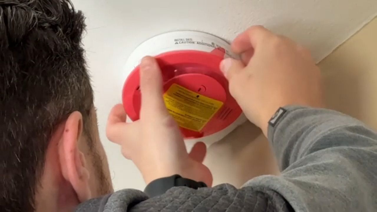 Red Cross hosts smoke alarm installation event in Rochester