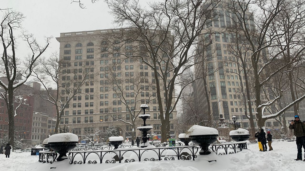 Winter Storm Watch Issued for NYC; 1-3" Likely Sunday - Vimarsana News