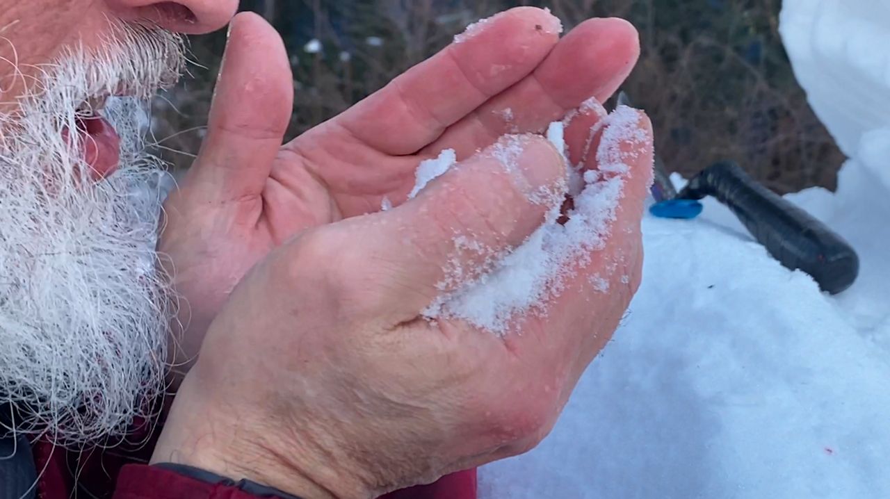 Wisconsin's 'snow man' is hoping to inspire others - Vimarsana News