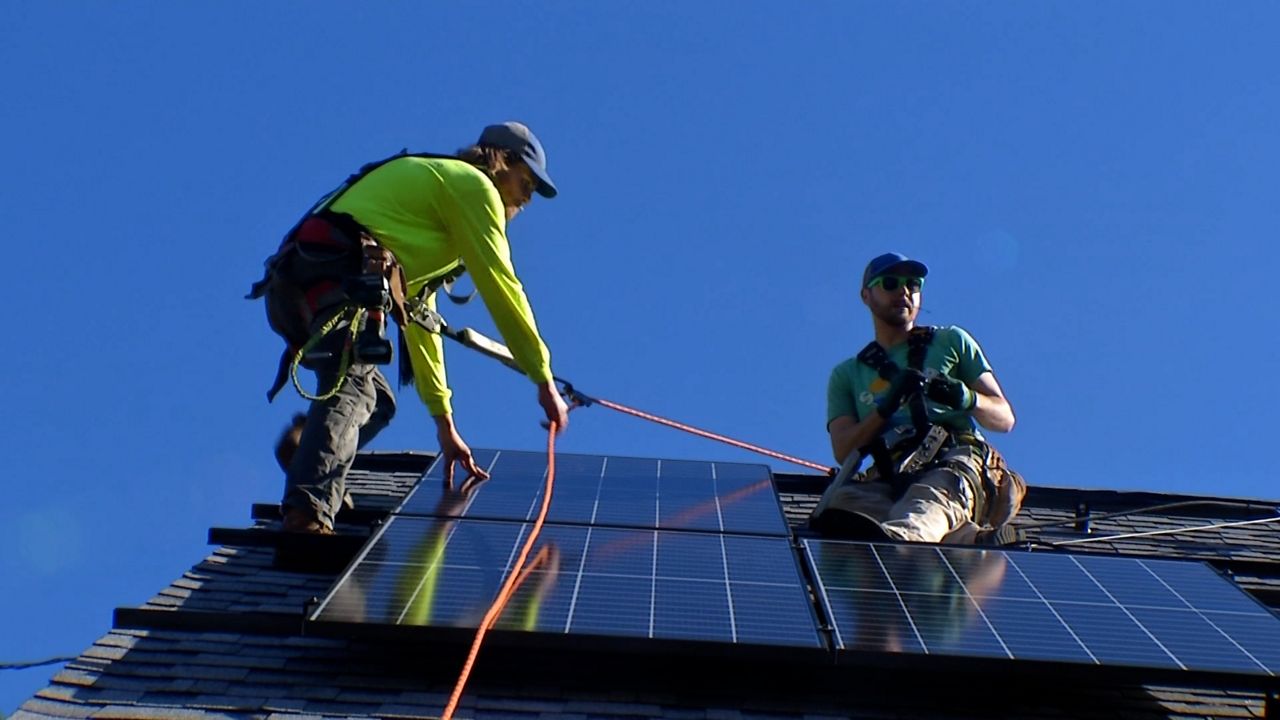 New tax credits available for New Yorkers going solar - Vimarsana News