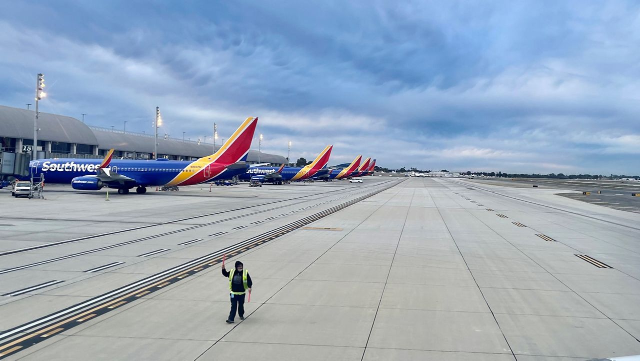 Airline CEOs ask to end mask requirements on planes