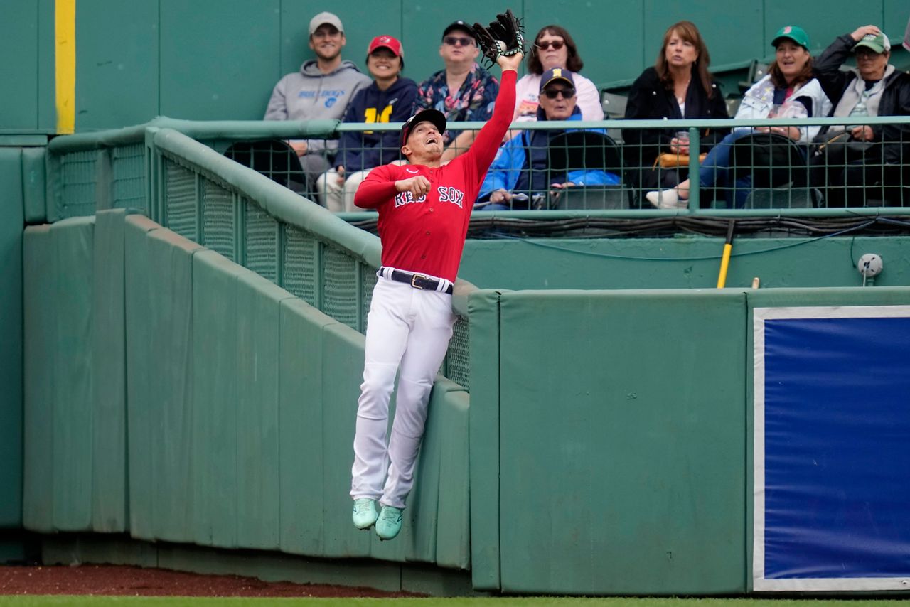 Jason Bay's homer saves Red Sox