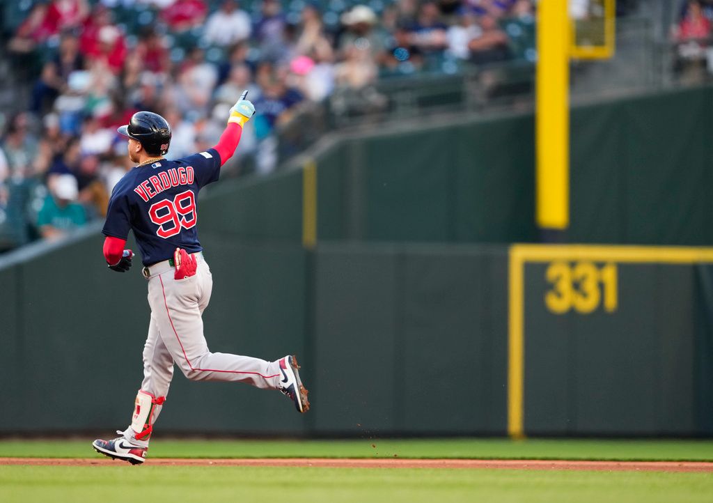 Duran provides spark, Red Sox snap Orioles' 7-game win streak