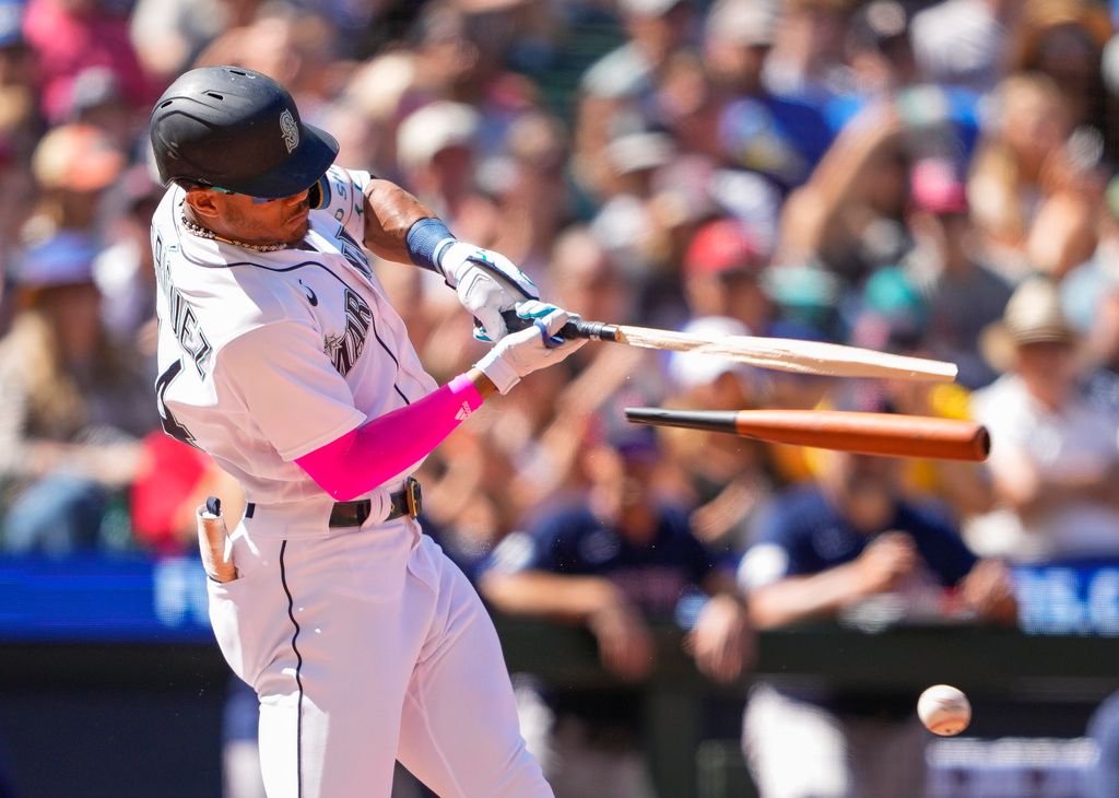 Julio Rodríguez 3-run HR carries Mariners to 8th straight win in 9-2 romp  over Orioles