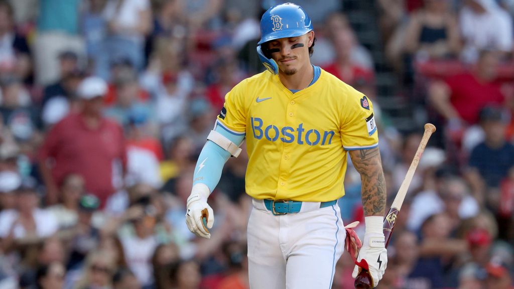 Boston Red Sox's Jarren Duran reacts after striking out during the third inning of a baseball game against the Houston Astros, Saturday, Aug. 10, 2024, in Boston. (AP Photo/Mark Stockwell)