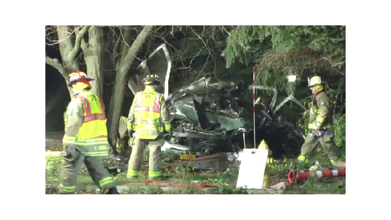 Roof removed from car to rescue woman who crashed into tree