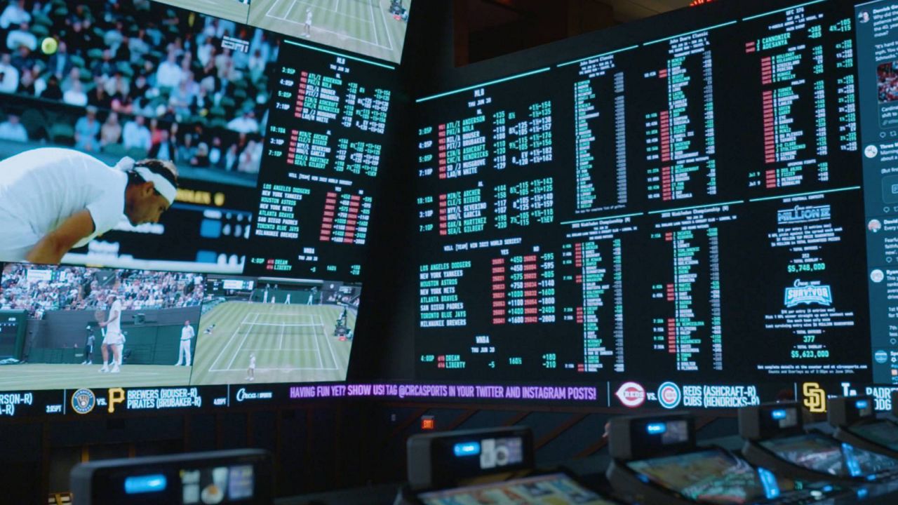 Legal sports betting opens to fanfare in Kentucky; governor makes