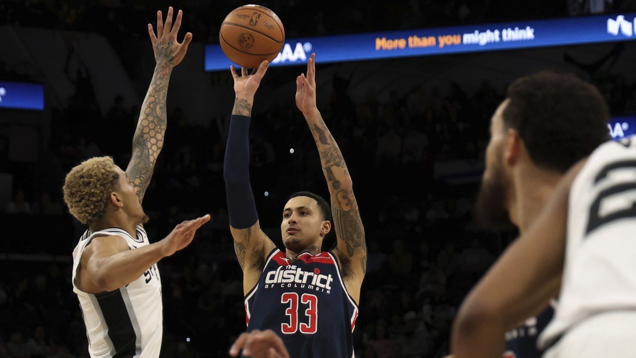 Wizards grab 118 113 victory ending Spurs winning streak