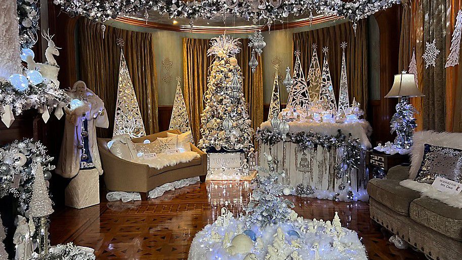 Stetson Mansion celebrates 'Christmas Spectacular!'