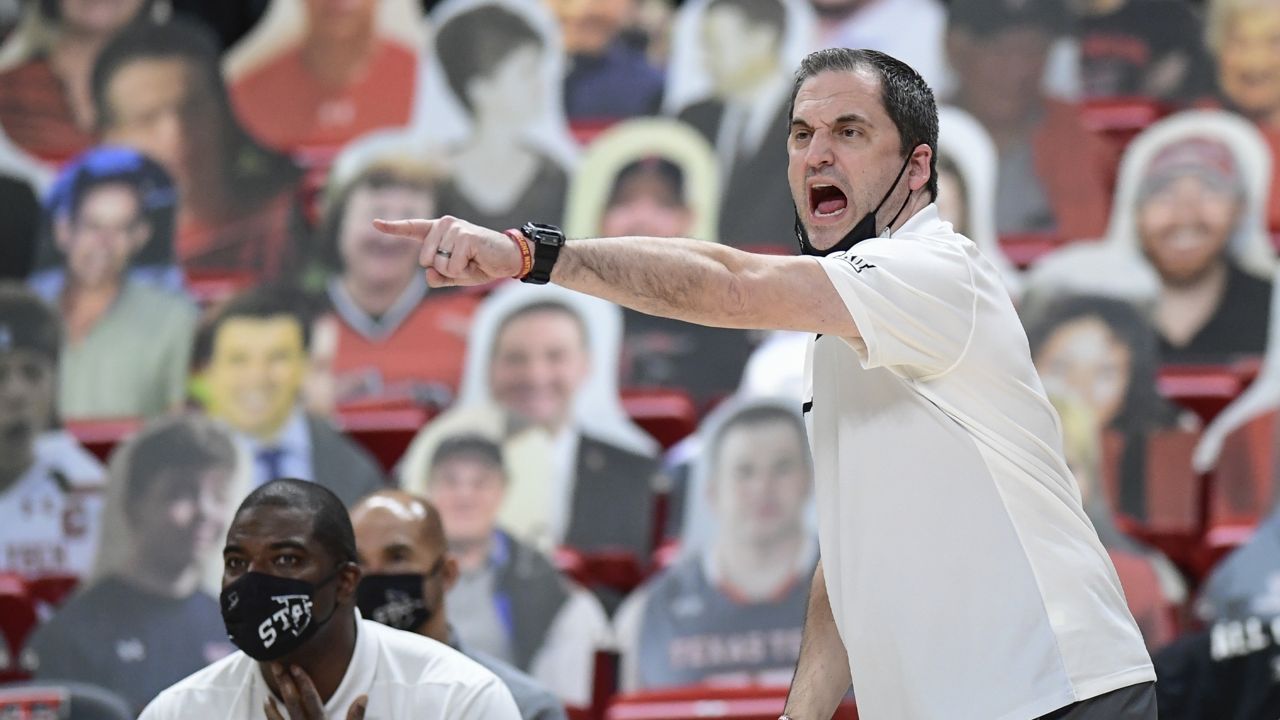 Murray State brings Prohm back as Racers men's hoops coach