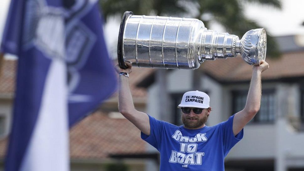 The Tampa Bay Lightning stanley cup champions 2021 signatures