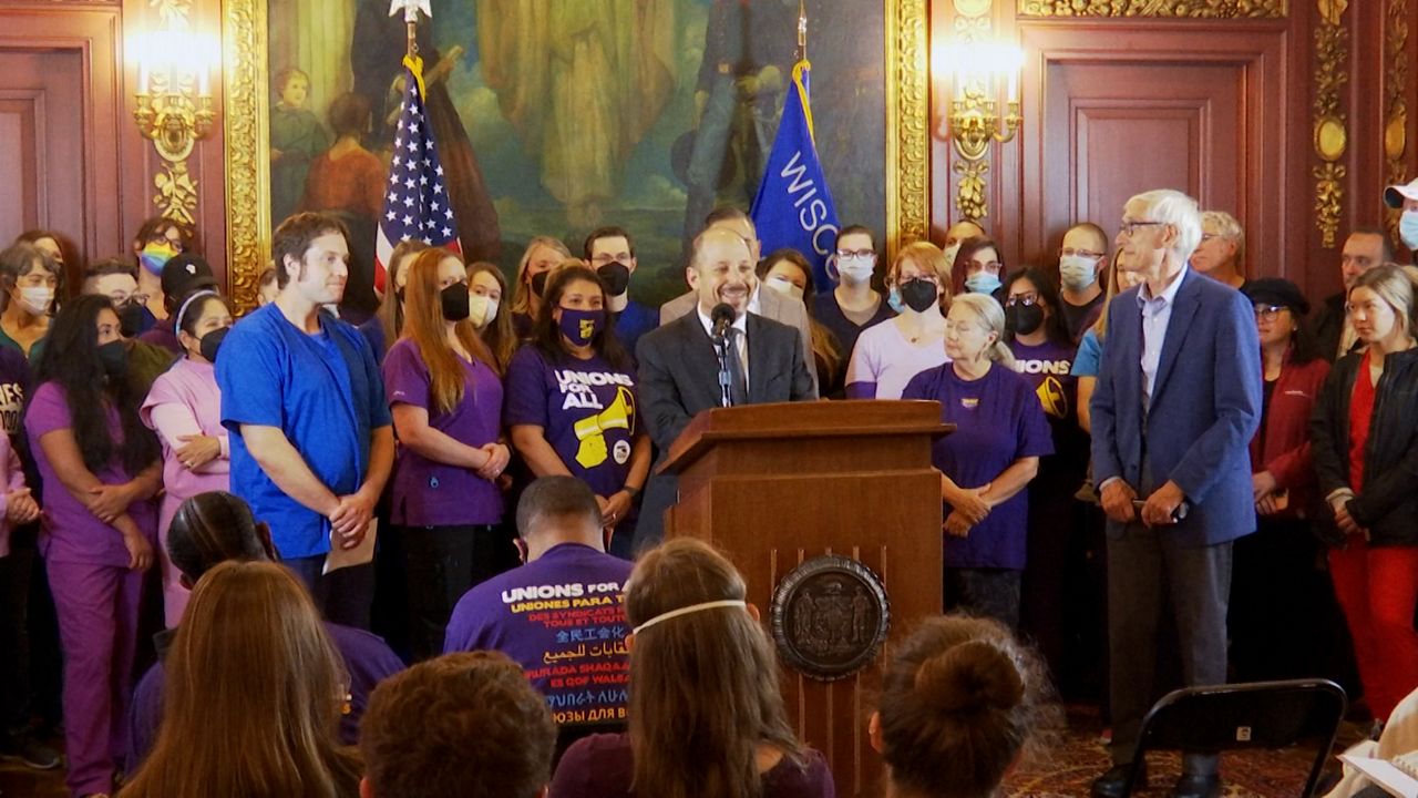 UW Health nurses reach a deal to avoid a strike