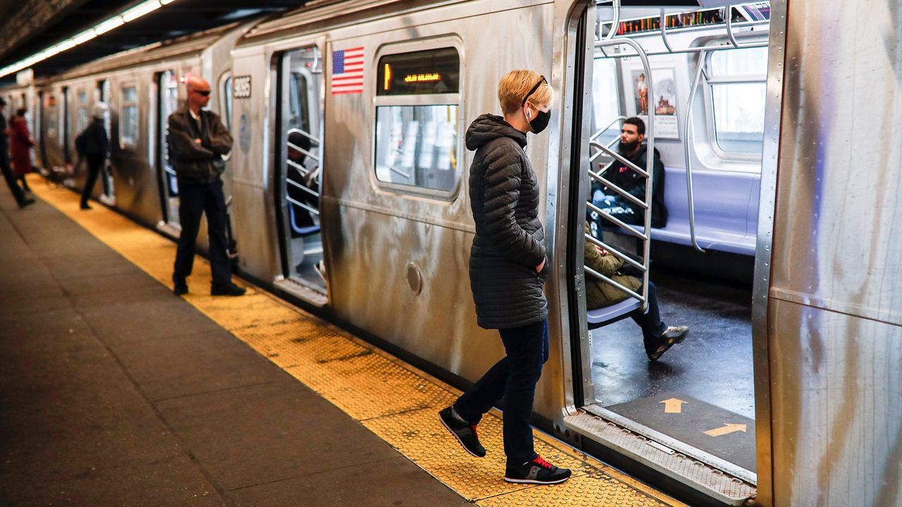 All subway cars to have cameras by 2026