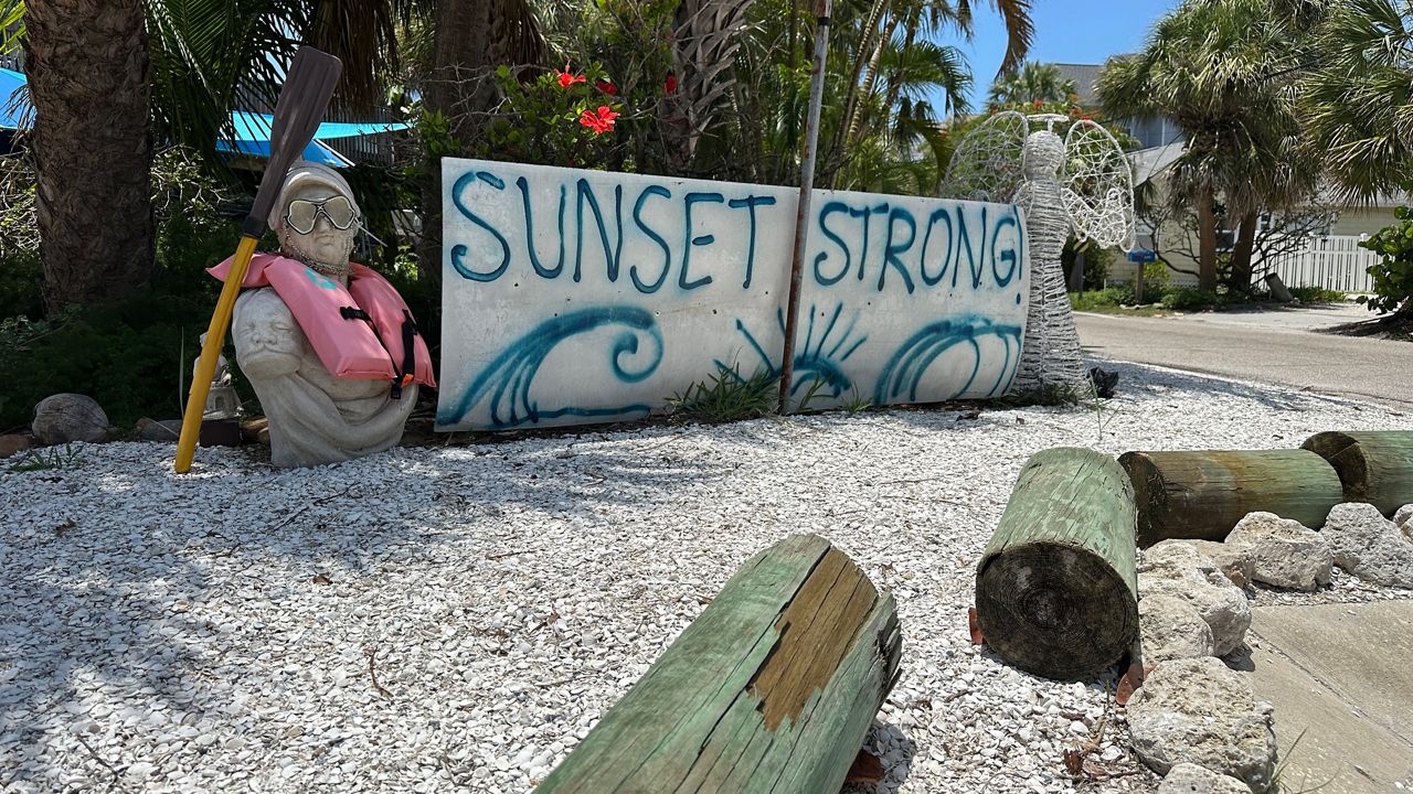 A memorial that sits in the Sunset Beach neighborhood in Treasure Island. (Spectrum News)