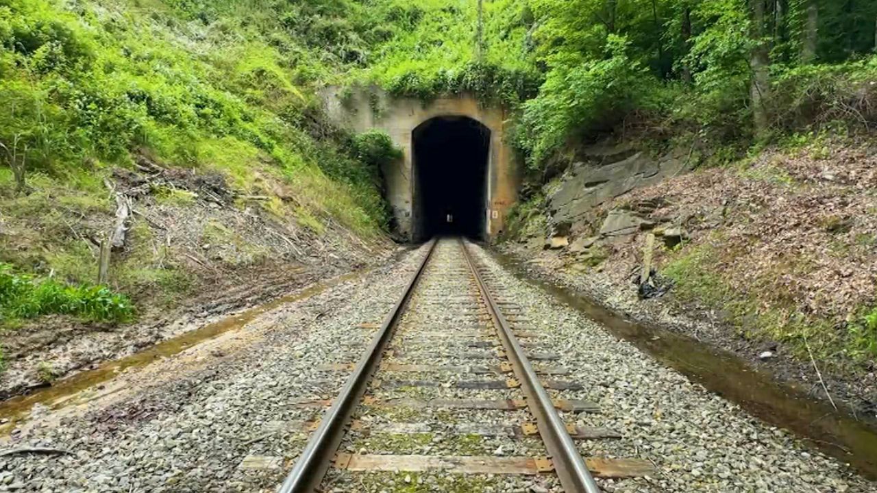 N.C. mayor searches for Swannanoa Tunnel's gravesite