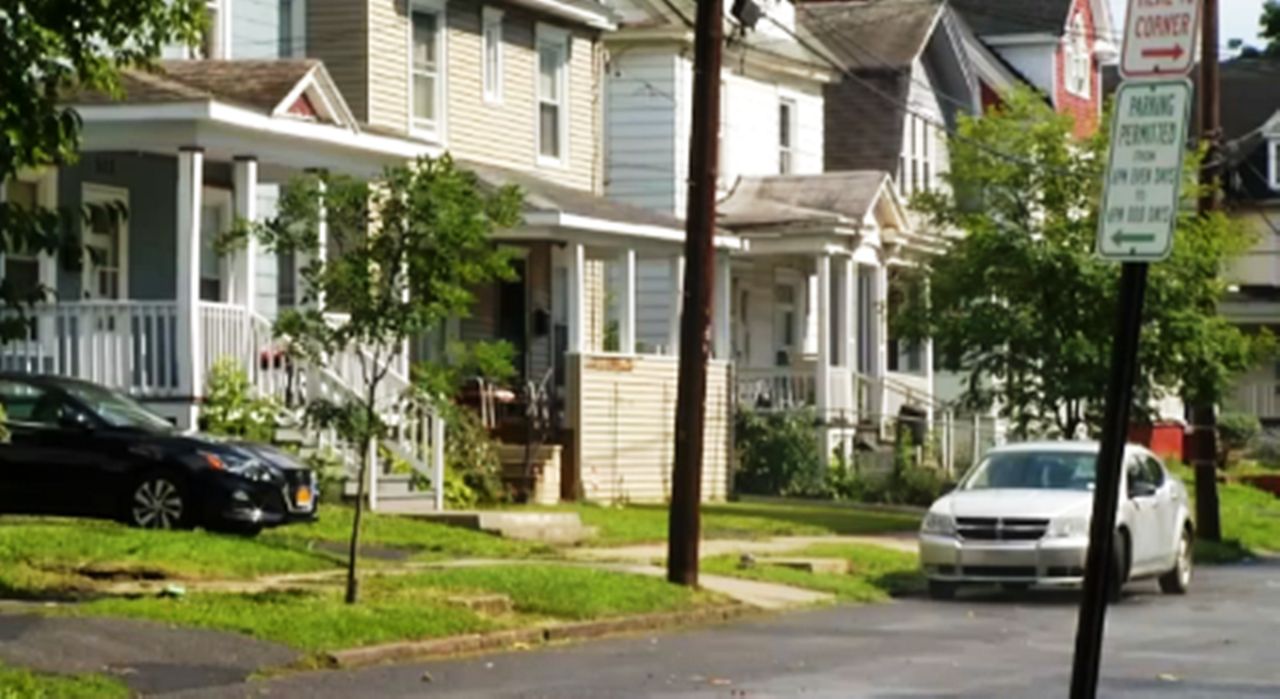 Syracuse houses