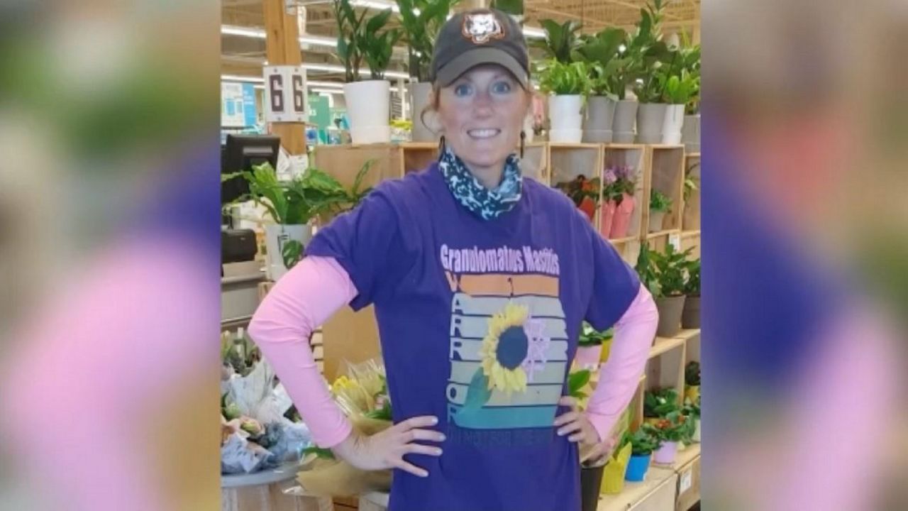 Woman becomes advocate after surviving rare breast disease - Vimarsana News