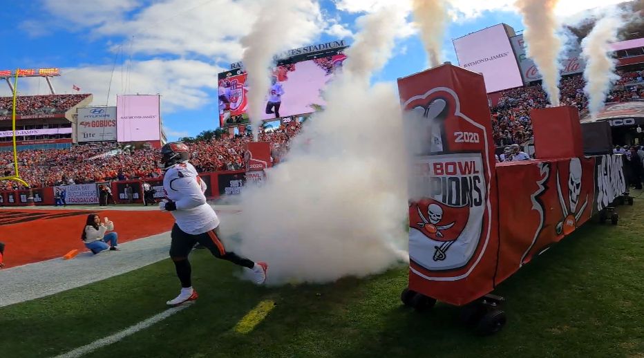 The Tampa Bay Bucs season ends in a loss to the Rams.