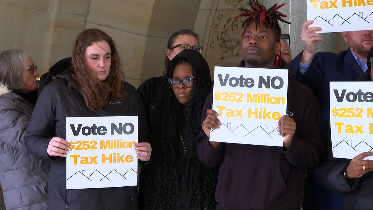 "I Lost Everything," But These Milwaukee Residents Are Not Giving Up - chpa8yz