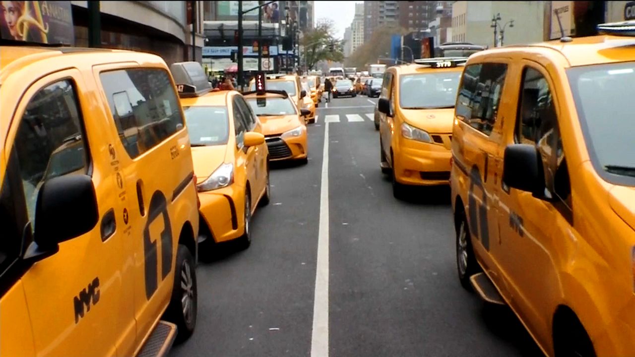 New York City cab drivers food deliveries seniors coronavirus