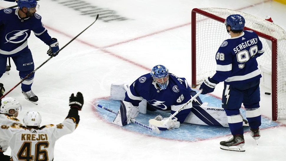 Nikita Kucherov, Lightning beat Devils 3-1, end first-round series